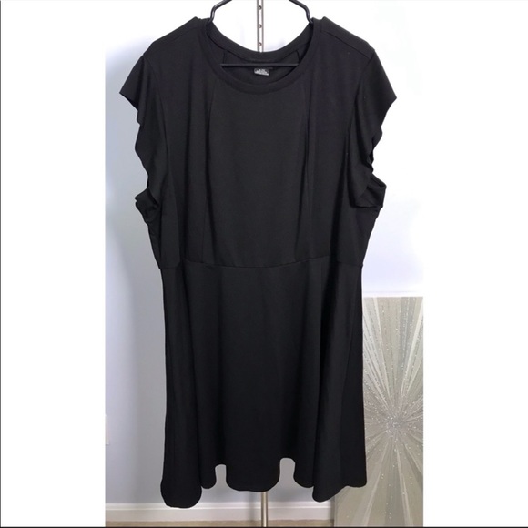 NWOT CITY CHIC Frill Shoulder Dress Size M/18 - Picture 7 of 11